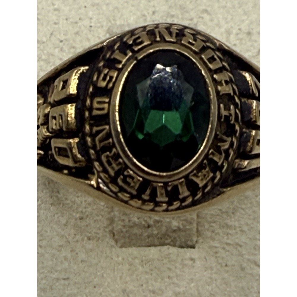 Vintage Class Ring Malvern HS Hornets 1997 Gold Tone Green Stone Size 6.75 - Picture 2 of 9